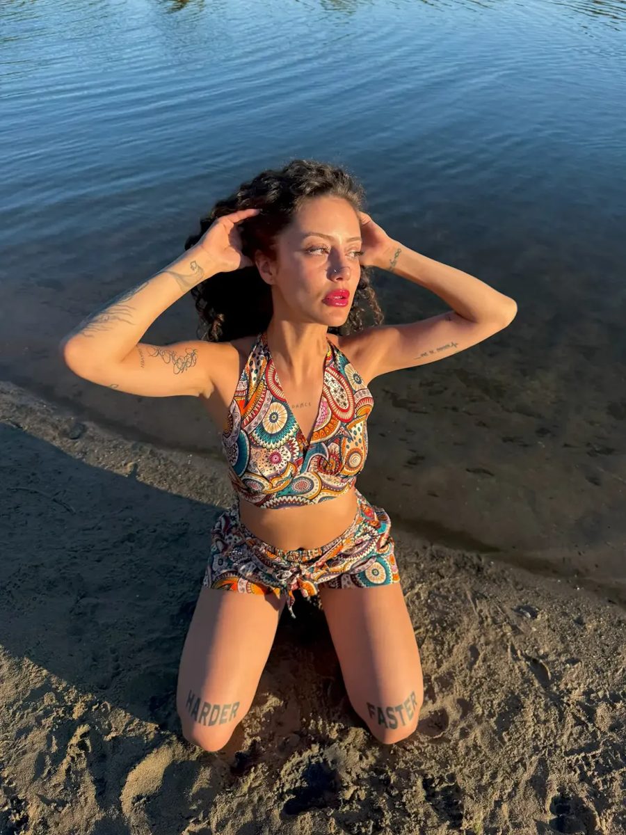 Woman in a Retro set on the beach
